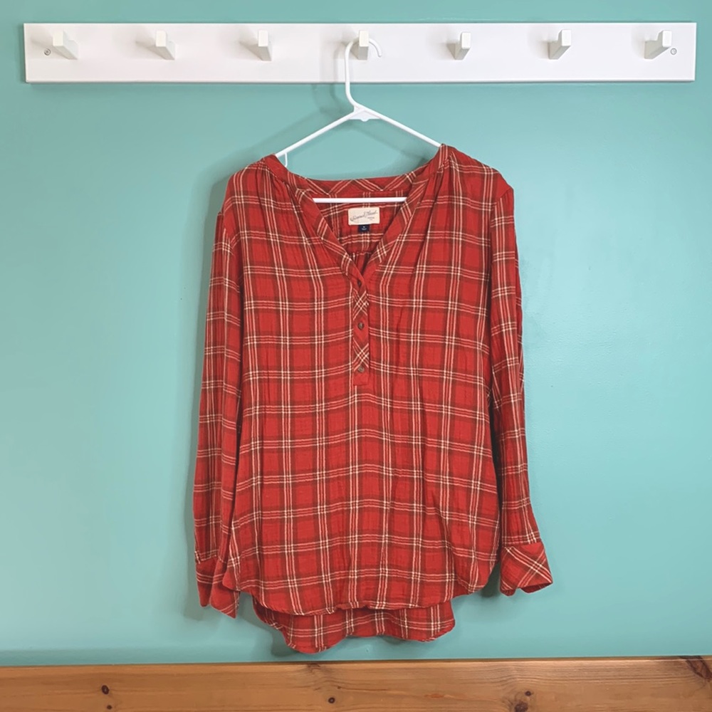 Universal Thread Plaid Henley tunic